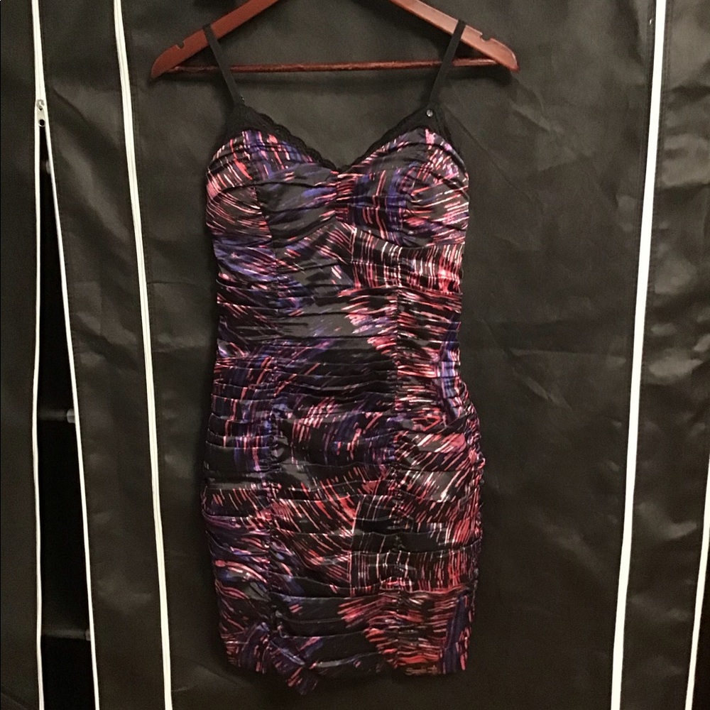 ❤️Guess Lace Top Ruched Sexy Dress size 6